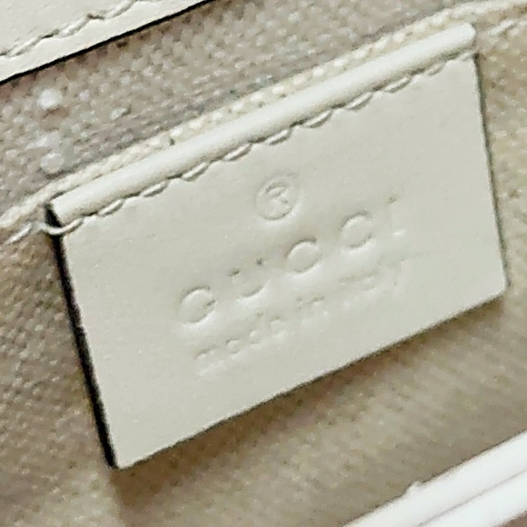 Gucci Red, White, and Black Satchel with Bamboo Handle - Picture 15 of 17